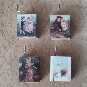 Set of 4 Music Boxes